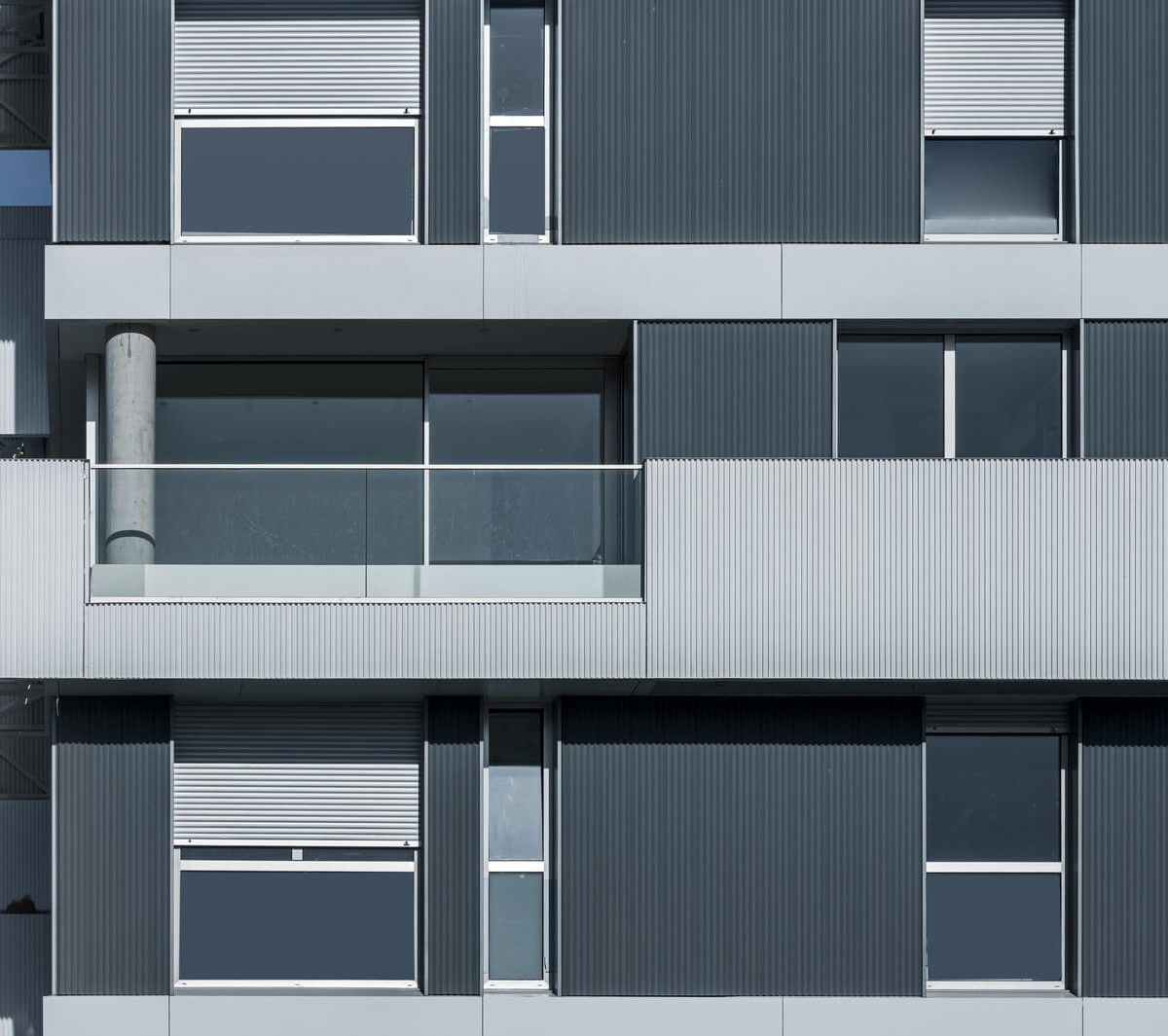 revestimiento fachada aluminio habitat valdebebas Alu Stock 6