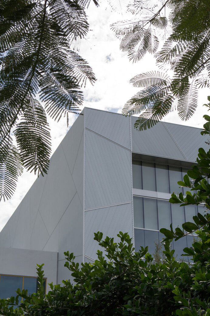 revestimiento fachada aluminio museo ICA Miami Alu Stock 25