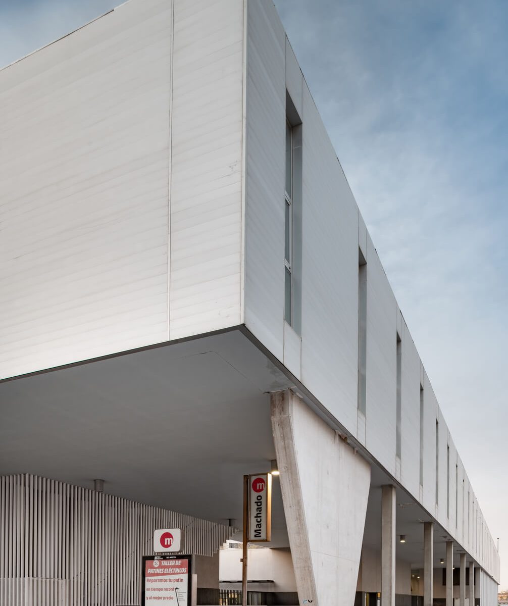 revestimiento fachada ventilada aluminio Centro Benimaclet Alu Stock 2
