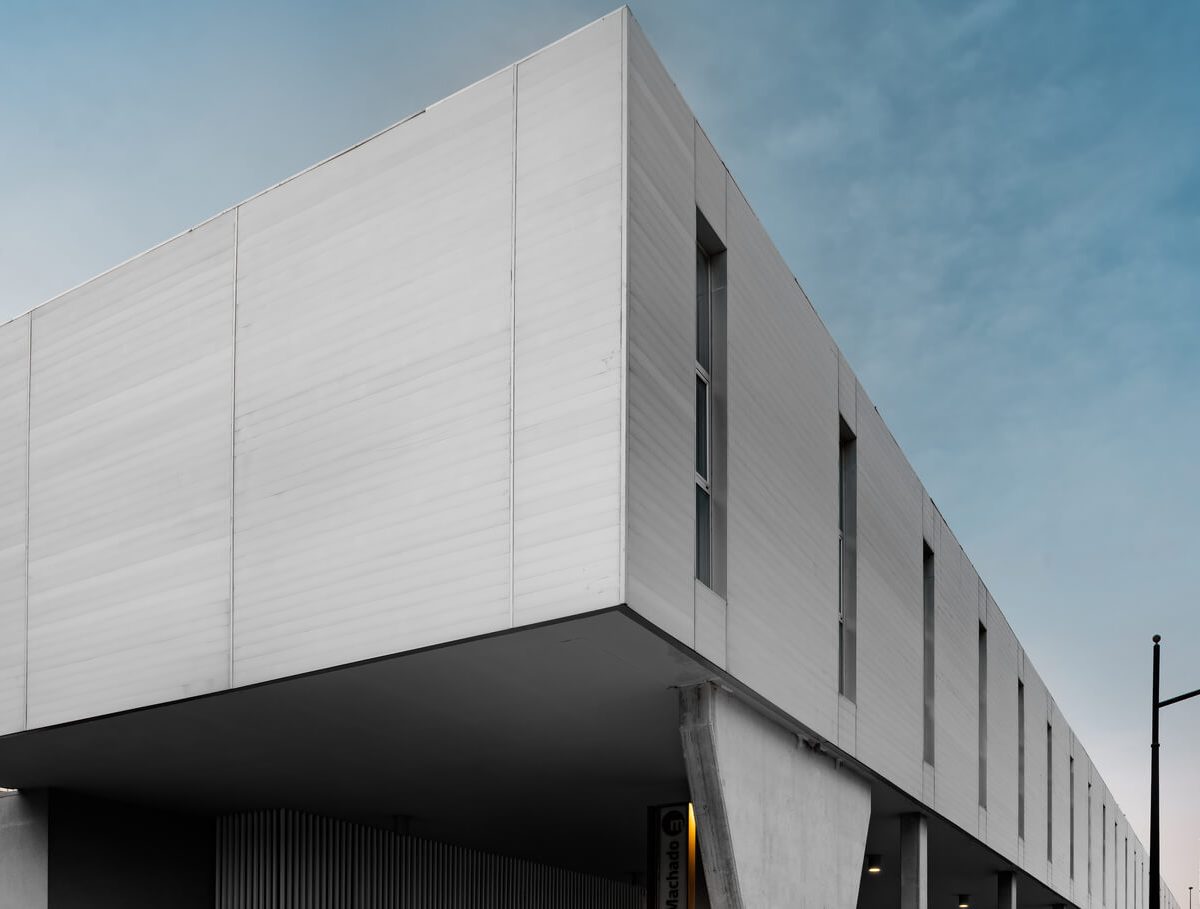 revestimiento fachada ventilada aluminio Centro Benimaclet Alu Stock 3