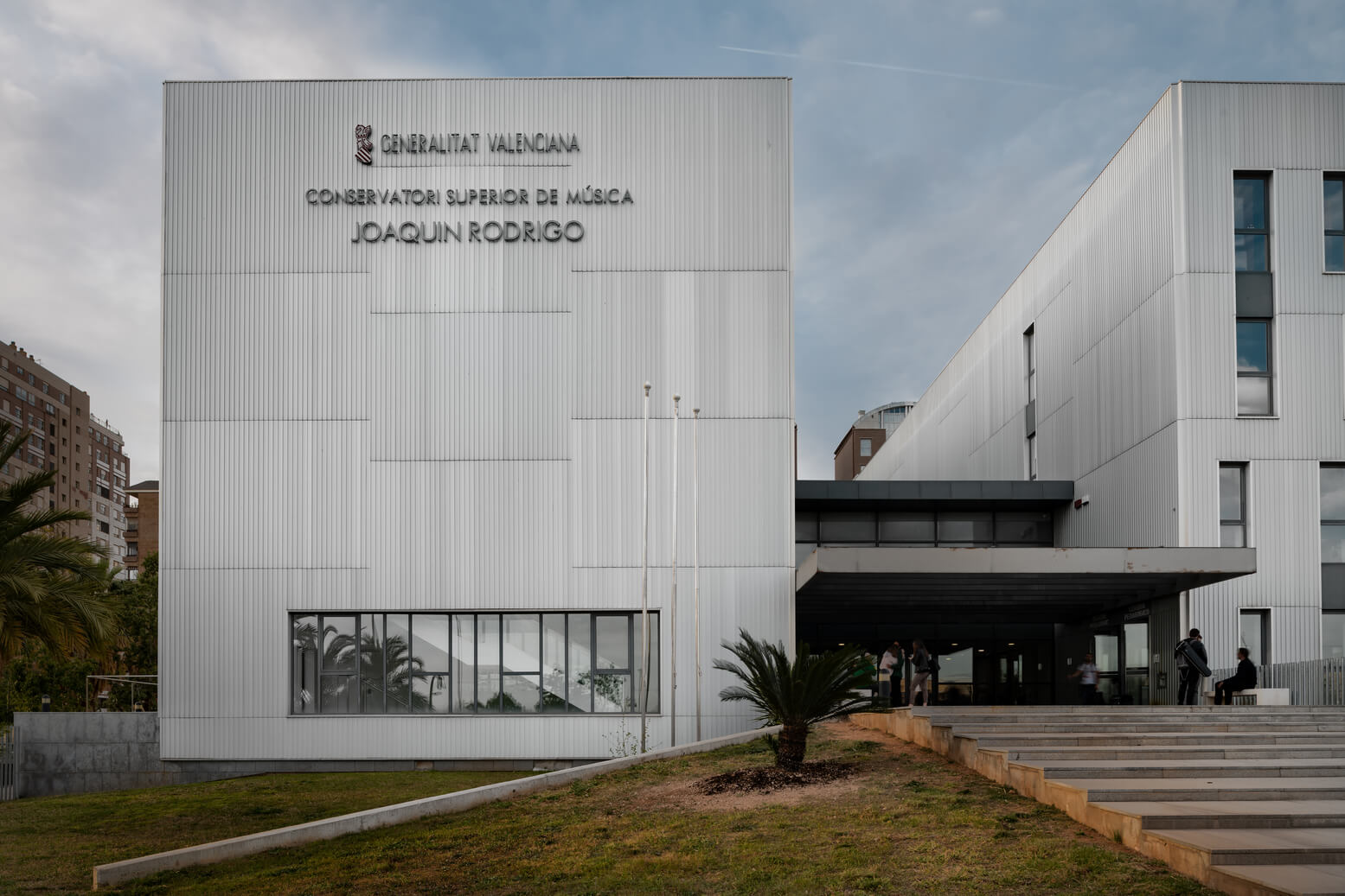 revestimiento fachada ventilada aluminio conservatorio joaquin rodrigo Alu Stock 4