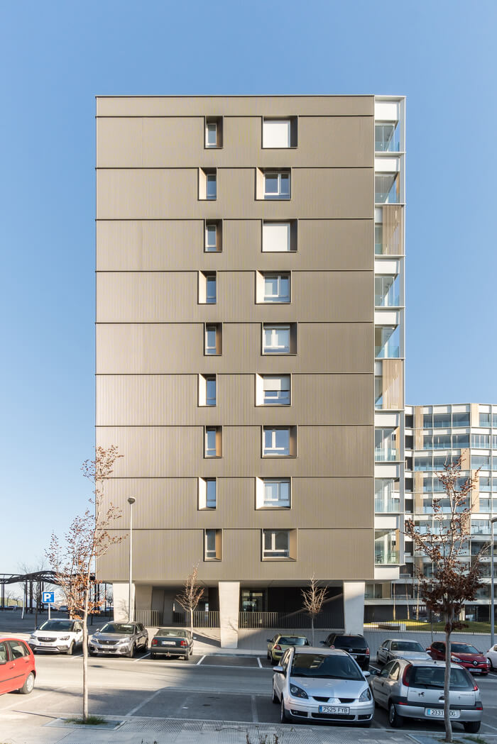 Revestimiento exterior aluminio edificio viviendas Residencial paris Alu Stock 07