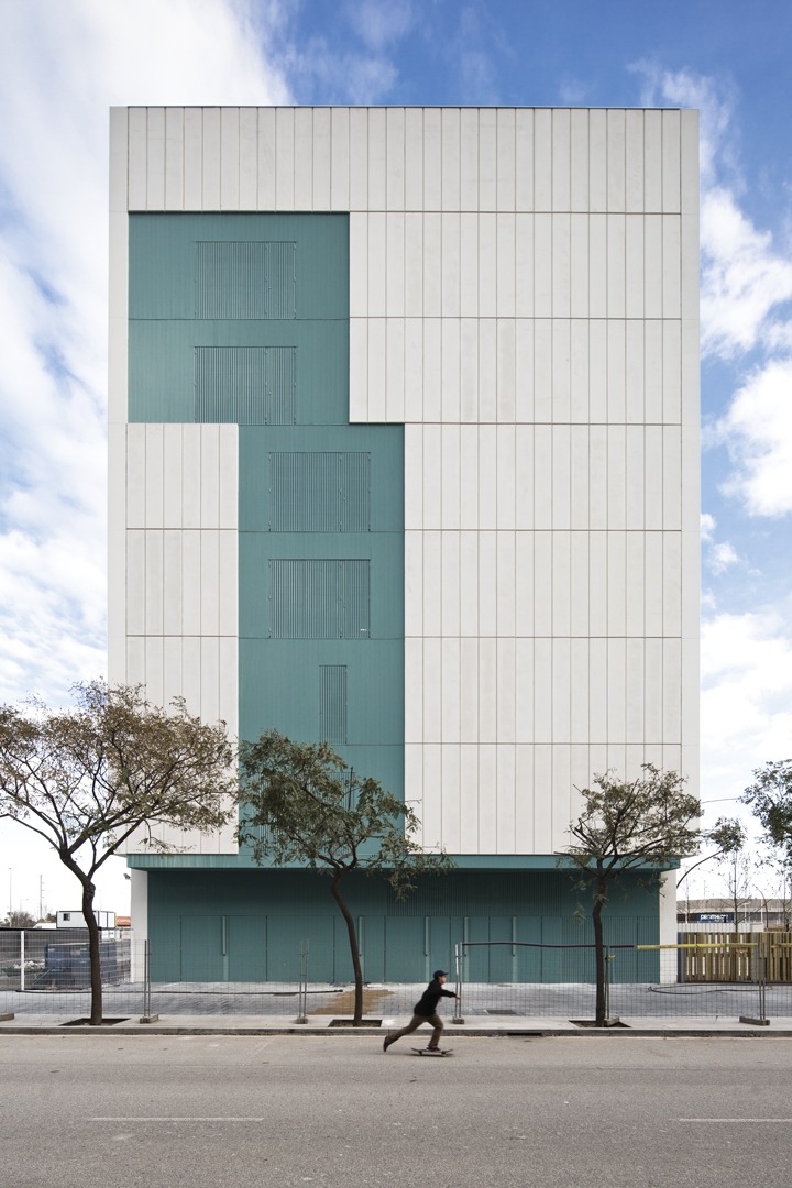 UPC-Barcelona-Alu-Stock-6